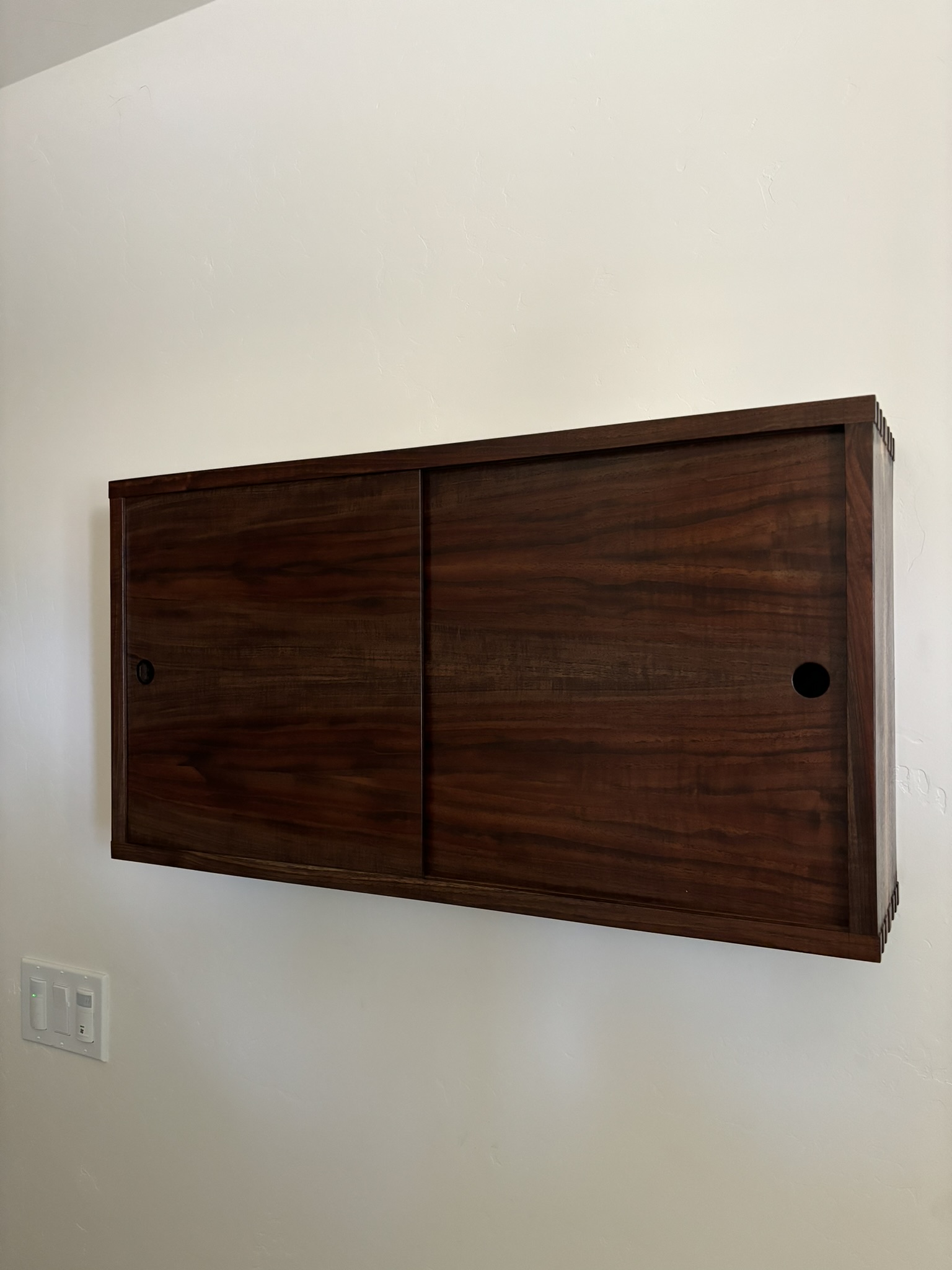 Bathroom Cabinet detail