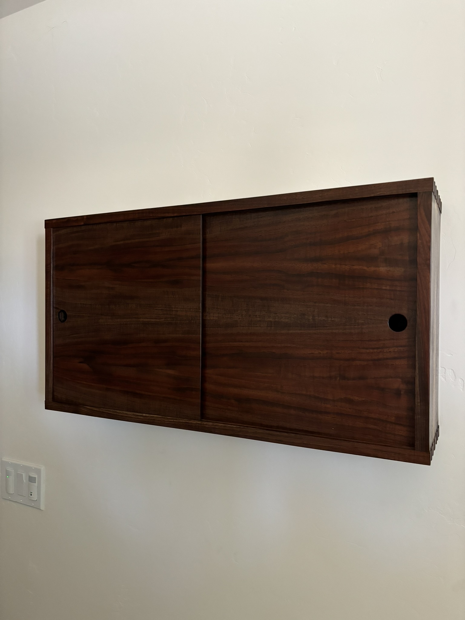 Bathroom Cabinet detail